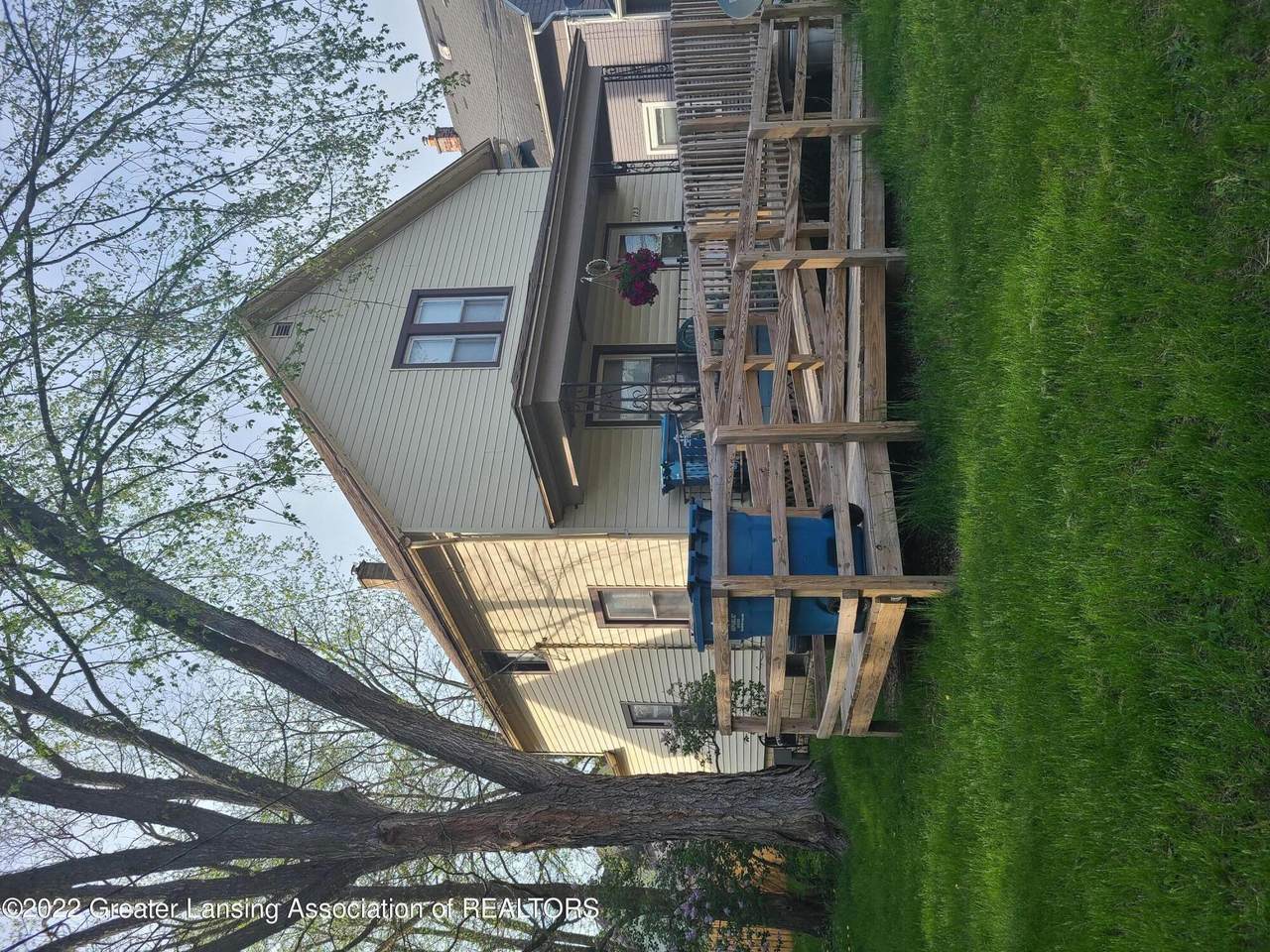 723 Capital Avenue - Photo 1