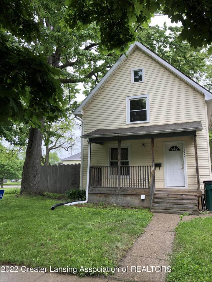 1009 Bement Street - Photo 1