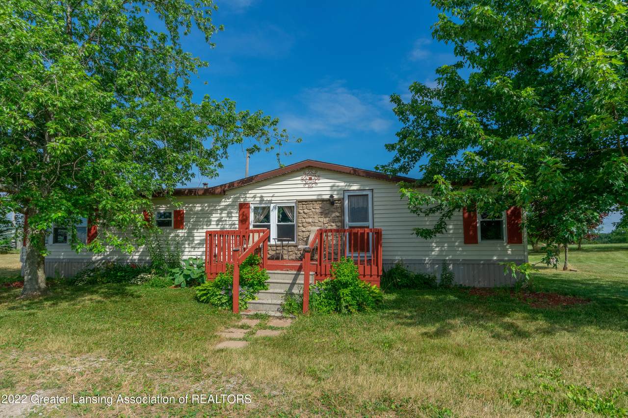 9425 Kinley Road - Photo 1