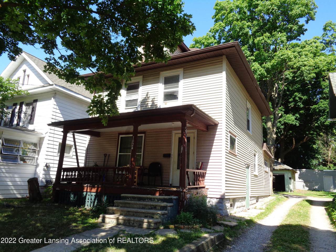 1024 Clark Street - Photo 1