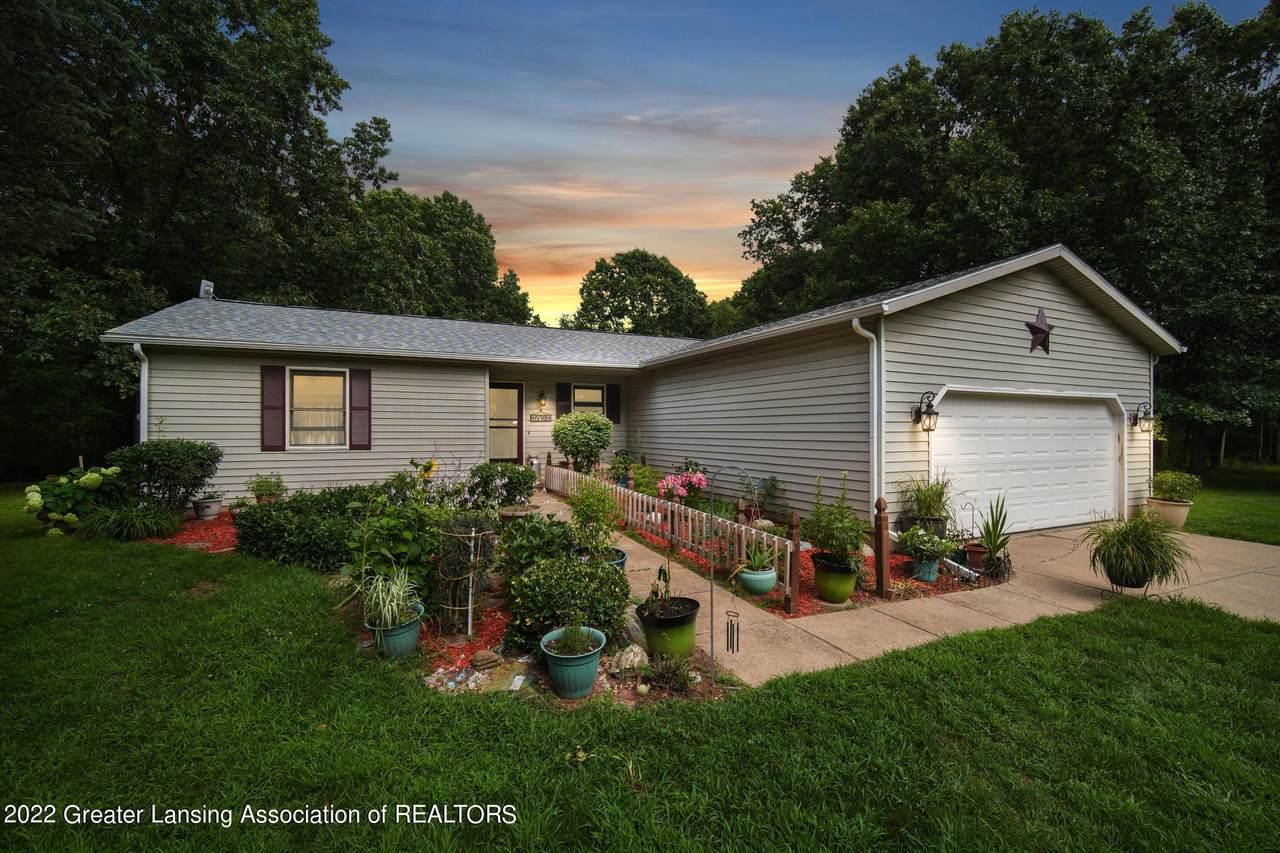 15794 15 Mile Road - Photo 1