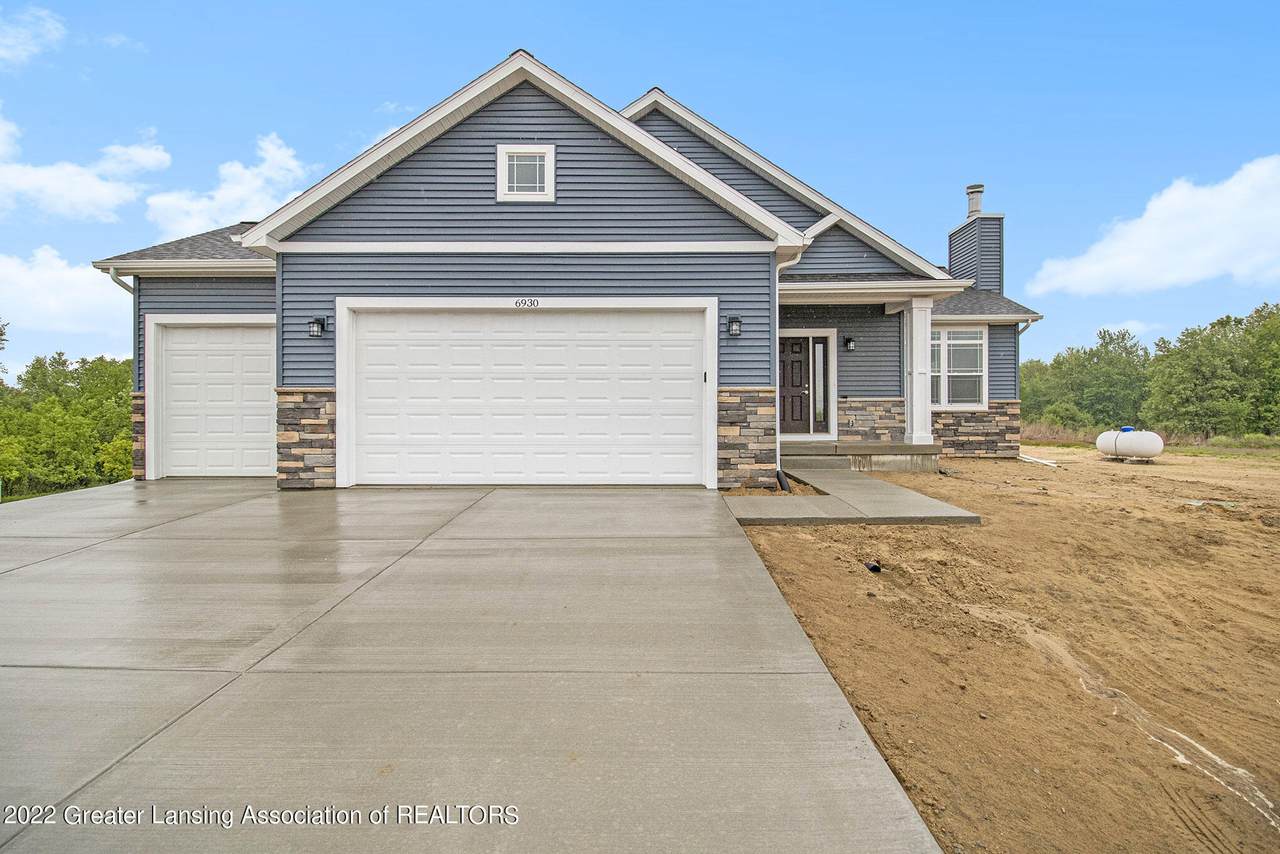 2870 Boulder Creek Drive - Photo 1