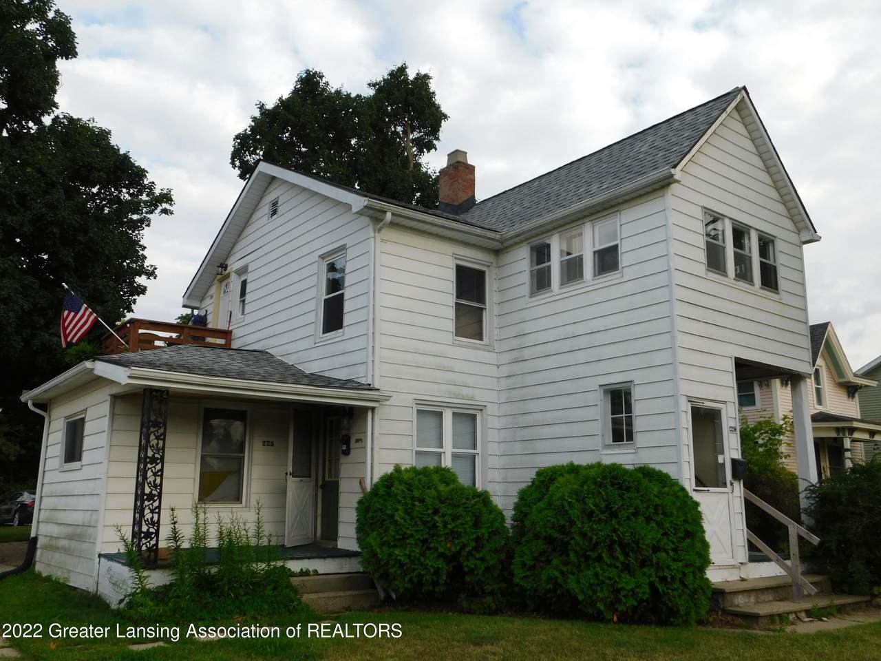 219 Lincoln Street - Photo 1
