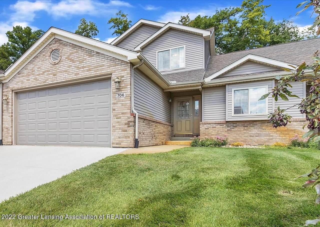 706 Treetop Trail - Photo 1