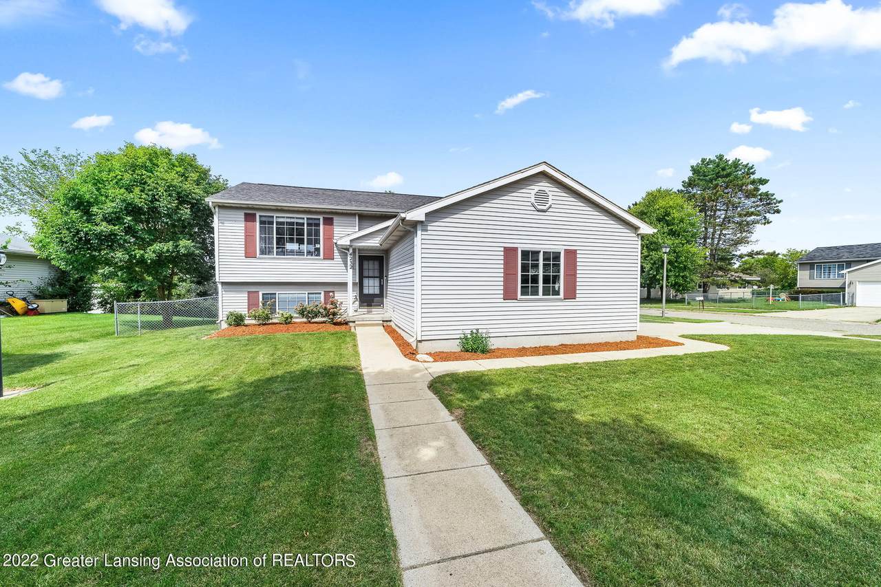 4232 Glenburne Boulevard - Photo 1