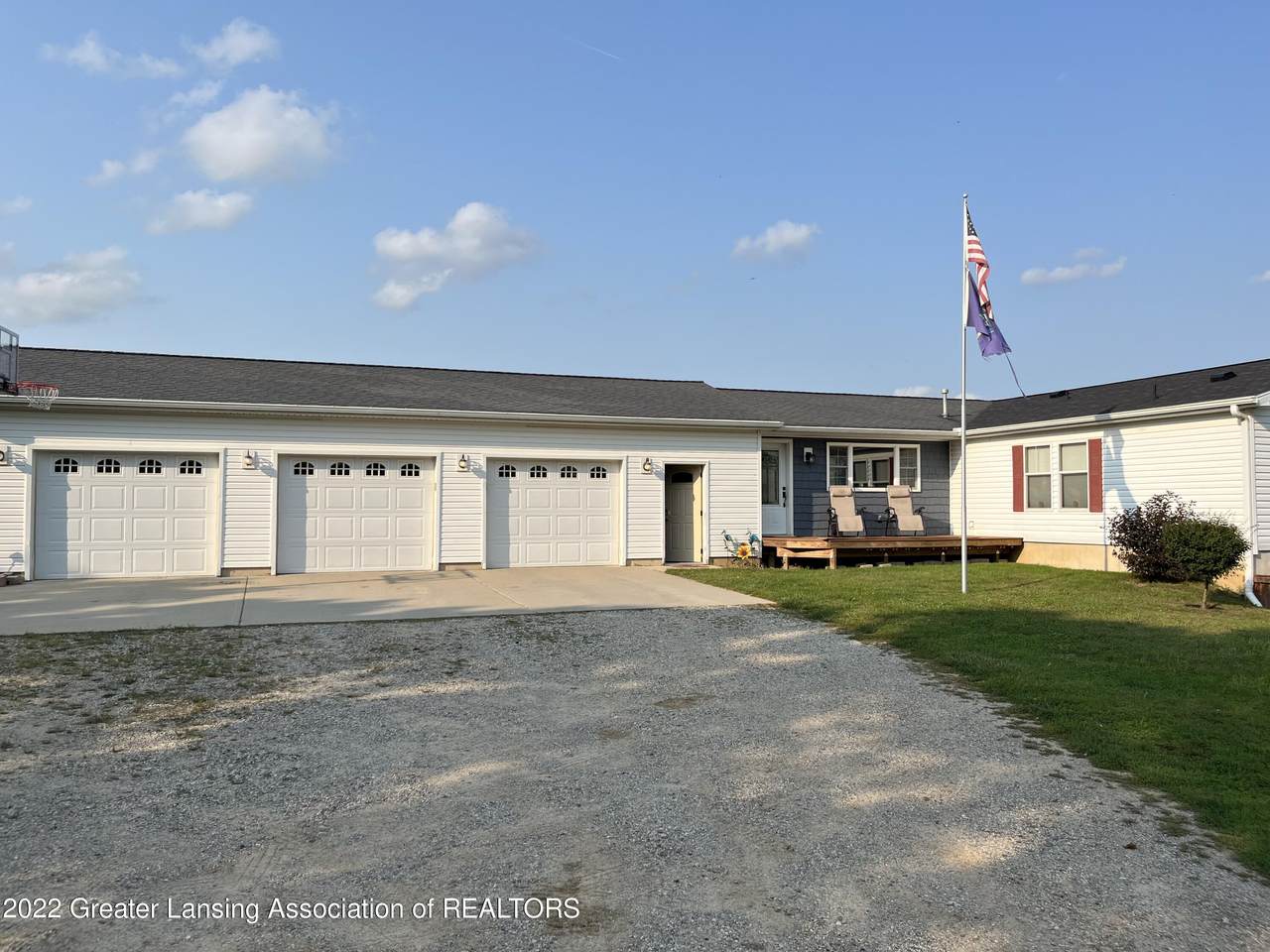 10975 Grand River Avenue - Photo 1