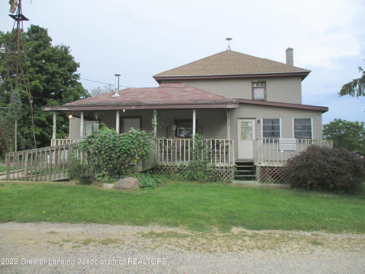 10137 Shaytown Road - Photo 1