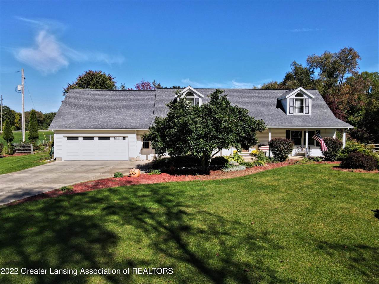 5454 Vrooman Road - Photo 1
