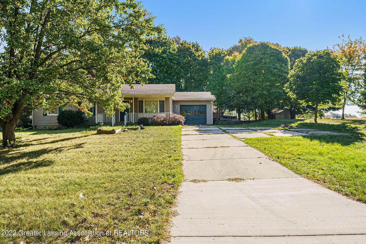 303 Shiawassee Street - Photo 1