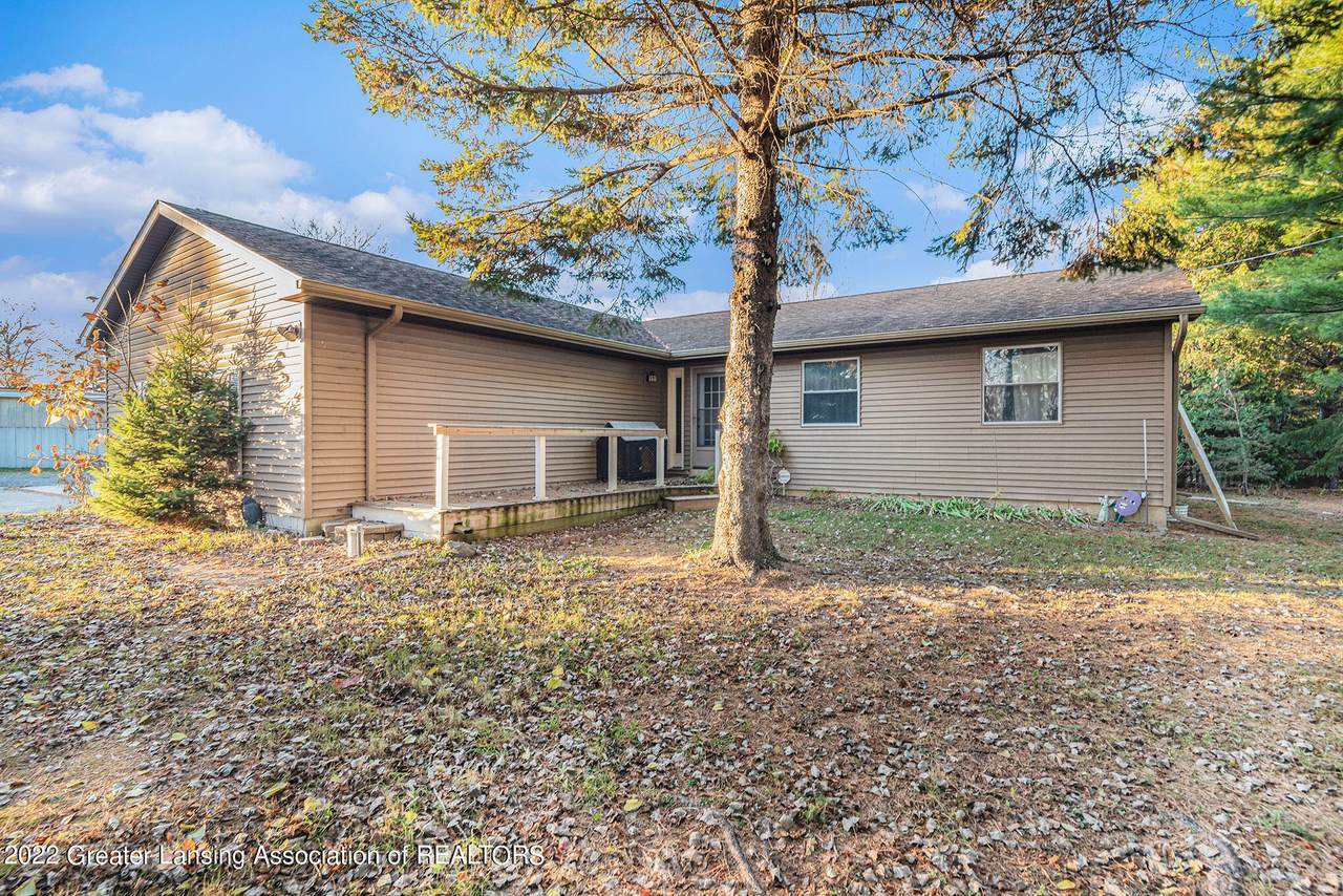 6037 Alward Road - Photo 1