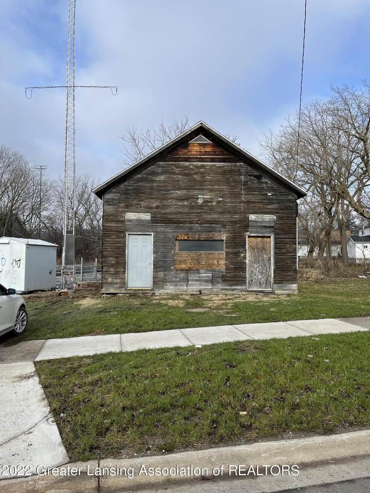 442 Steward Avenue - Photo 1