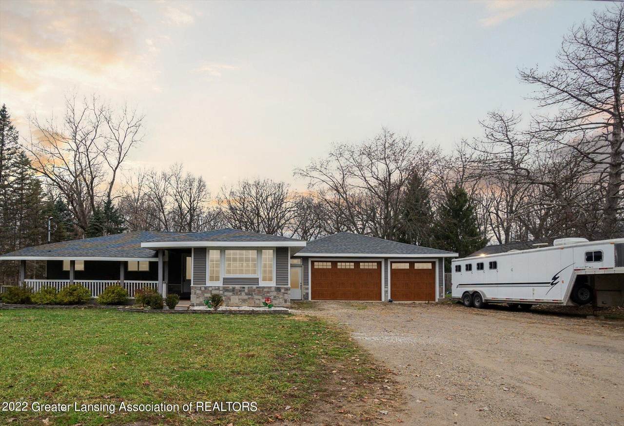 6305 Gossard Avenue - Photo 1