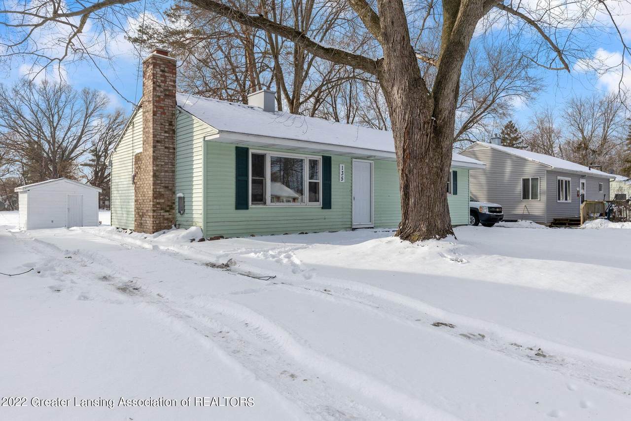 135 Howe Avenue - Photo 1