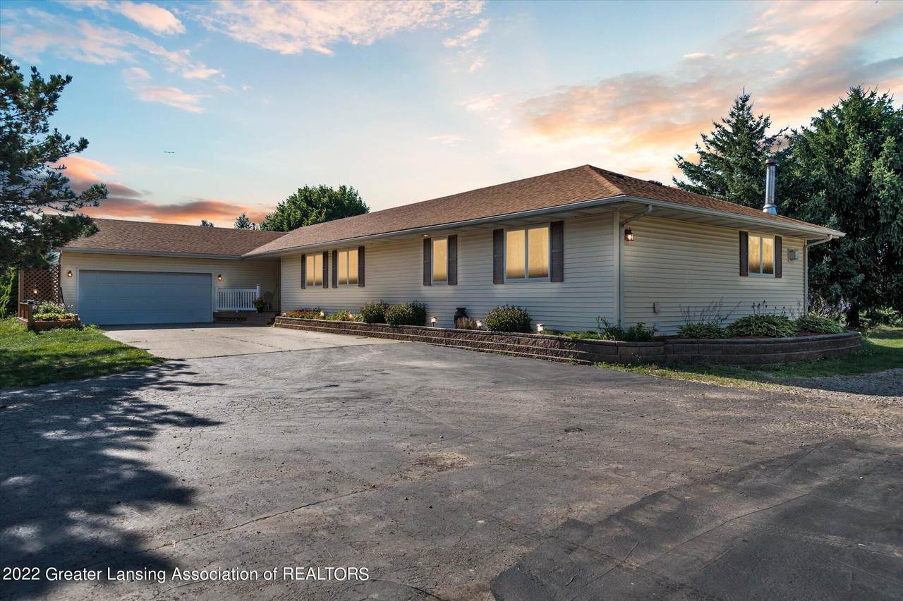 2845 Clinton Trail - Photo 1