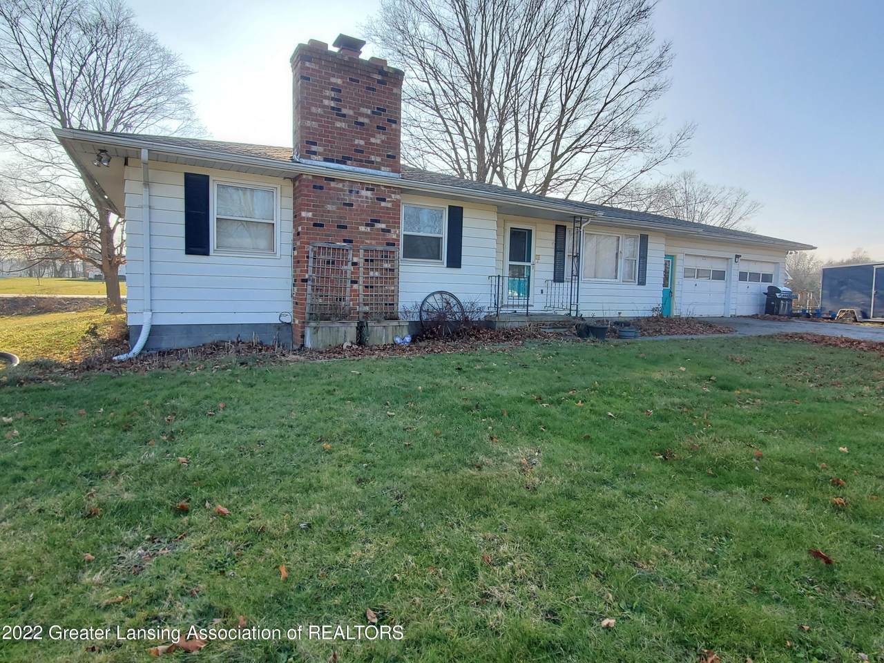 10416 Grand River Avenue - Photo 1