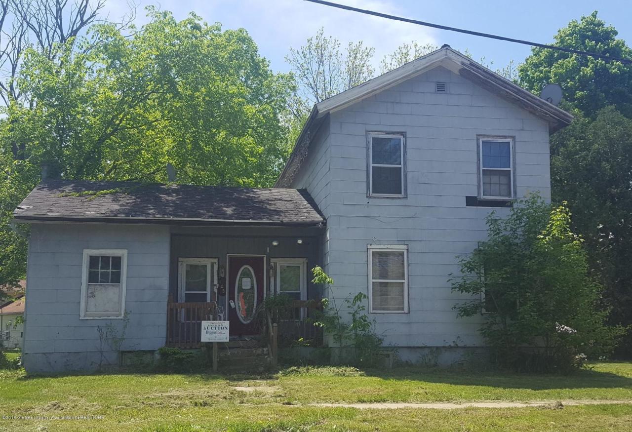 105 Dexter Road - Photo 1