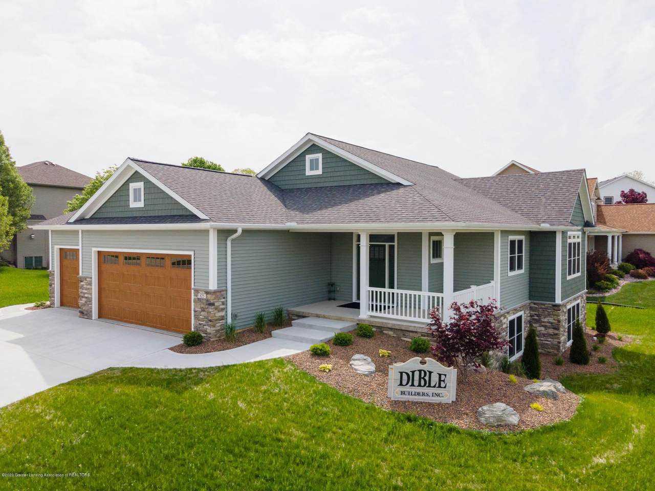825 Greenwich Drive - Photo 1