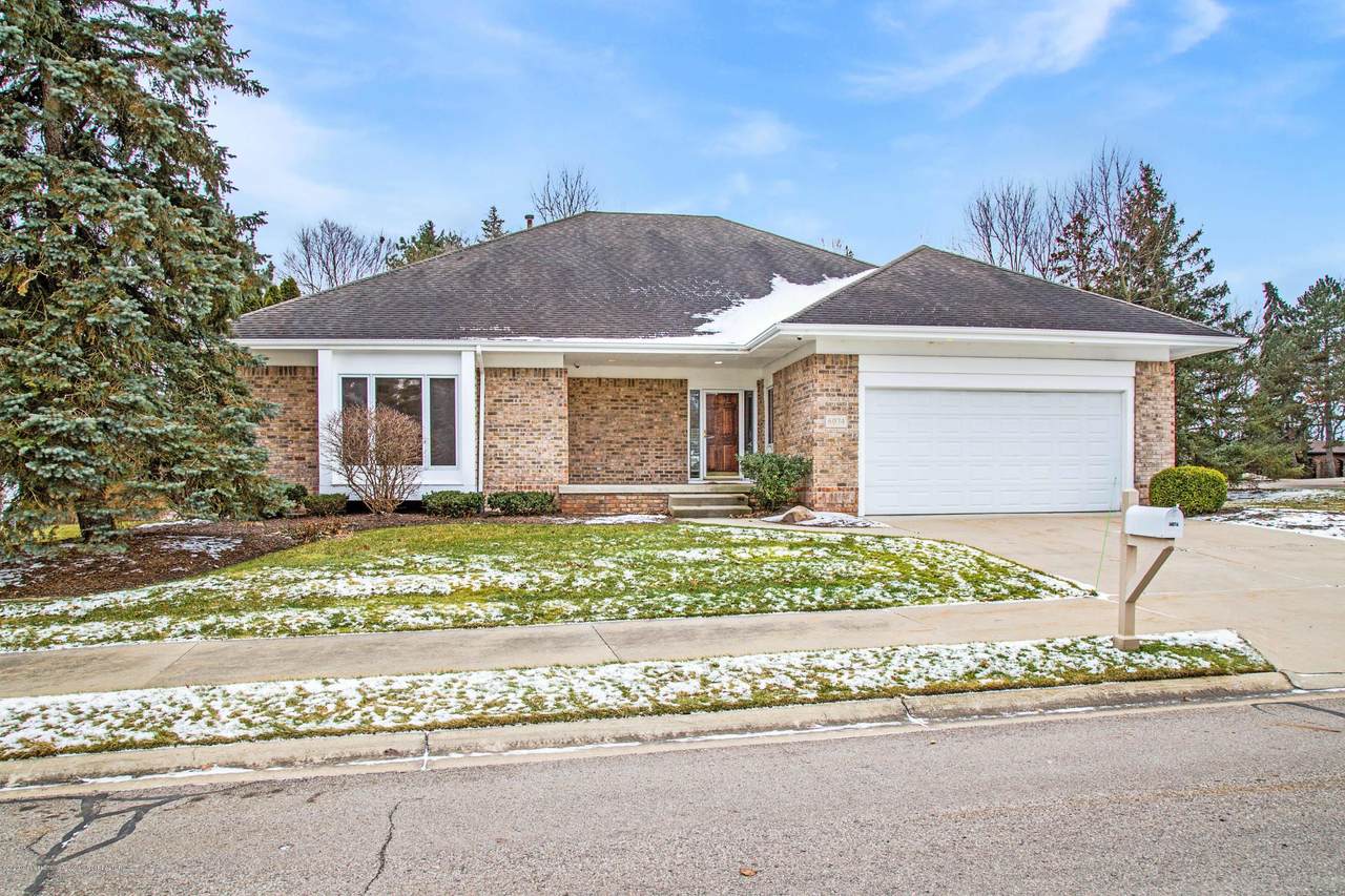 6074 Longview Drive - Photo 1
