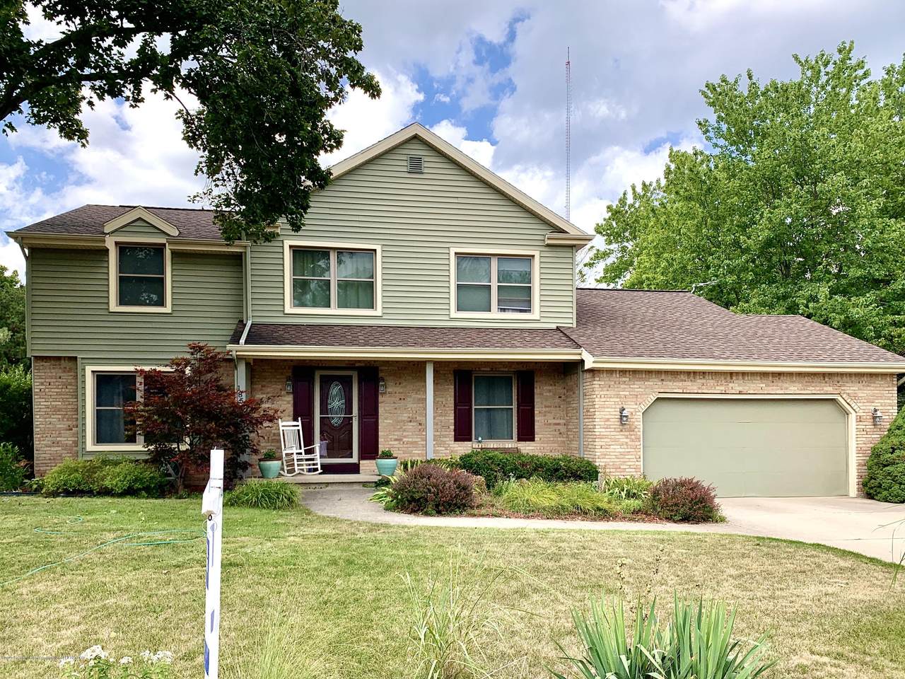 1858 Shadywood Lane - Photo 1