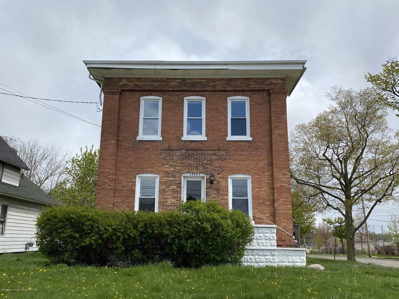 1300 Center Street - Photo 1
