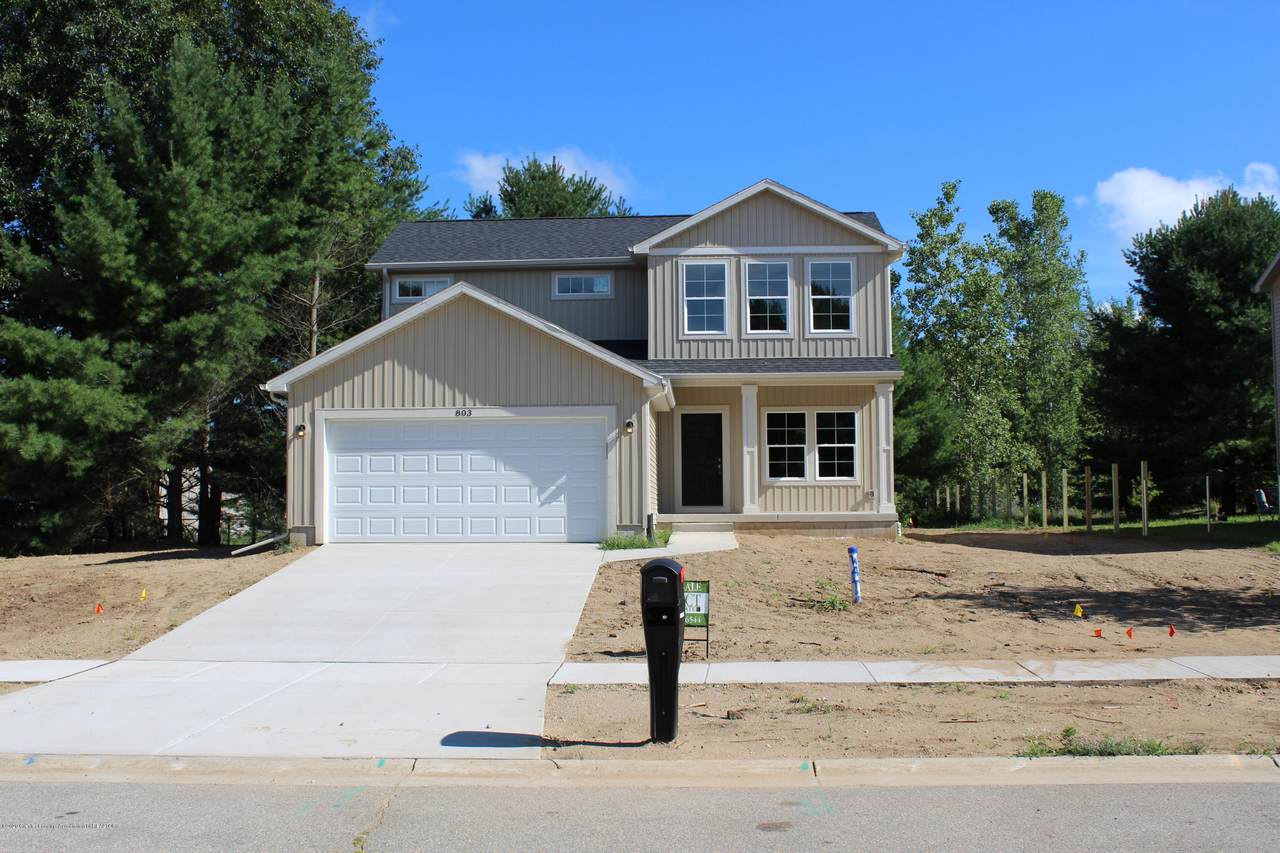 803 Starlight Way - Photo 1