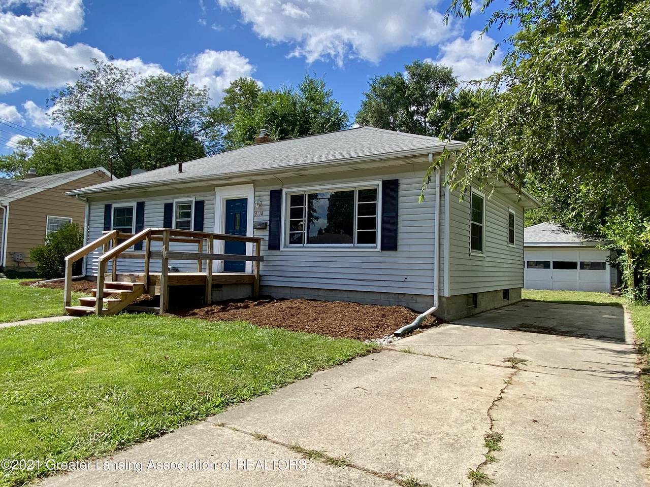 3418 Schlee Street - Photo 1