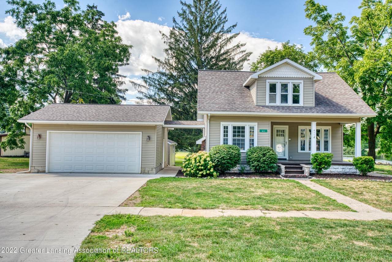 411 Lewis Street - Photo 1