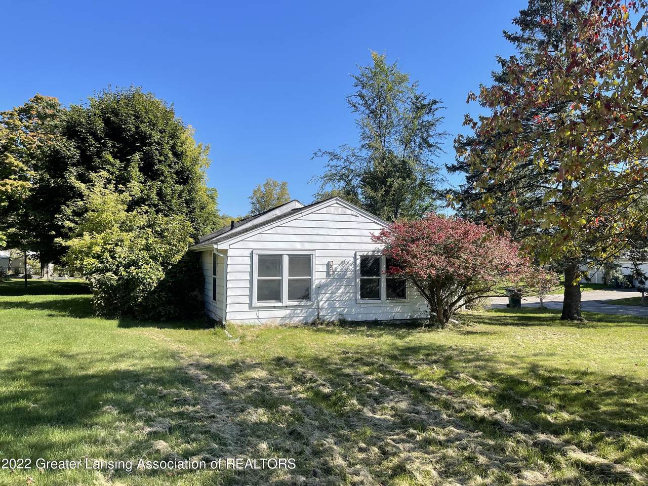 2433 Cavanaugh Road - Photo 1