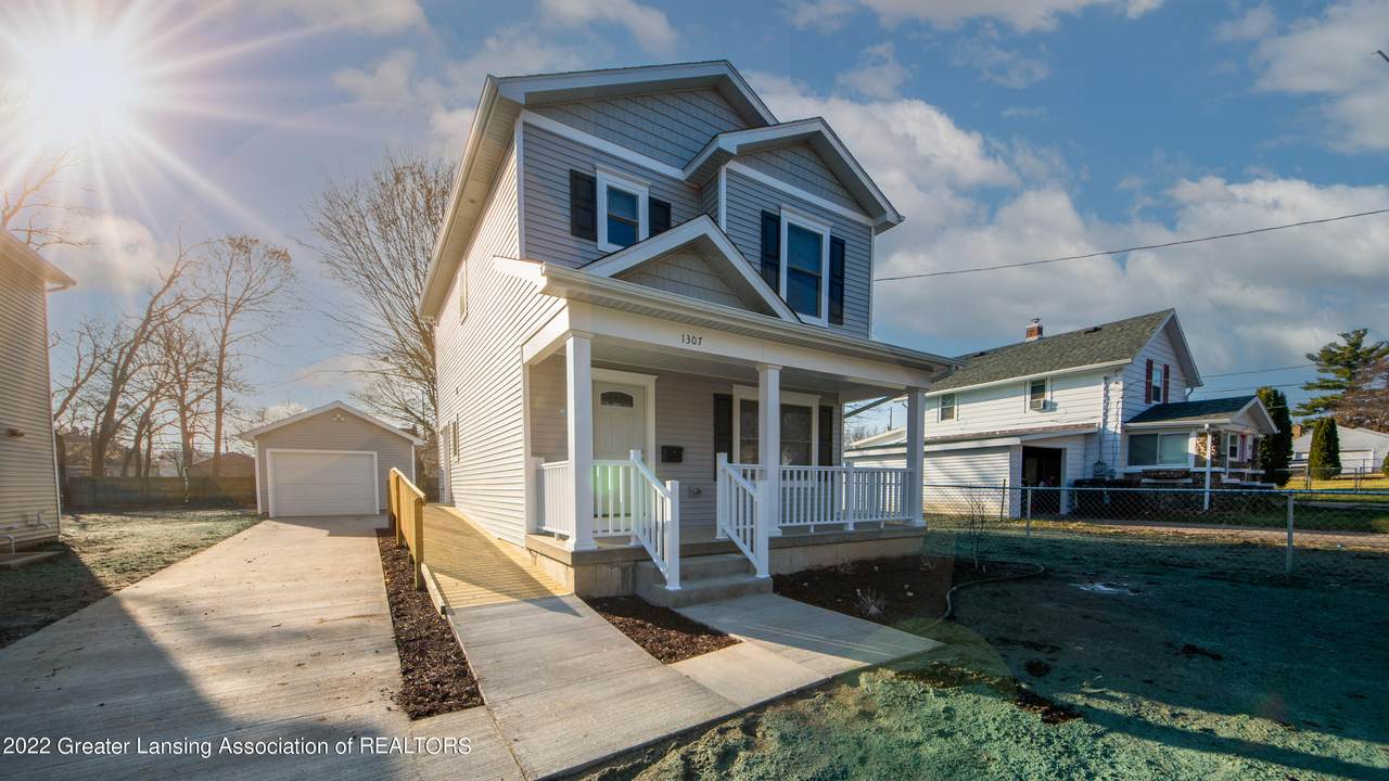 1307 Maple Street - Photo 1