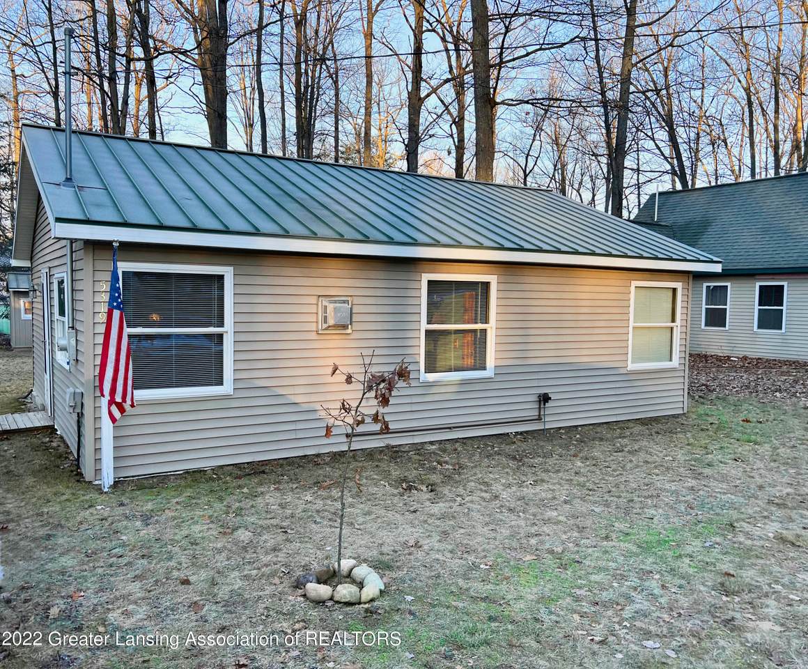 5319 Ferndale Drive - Photo 1