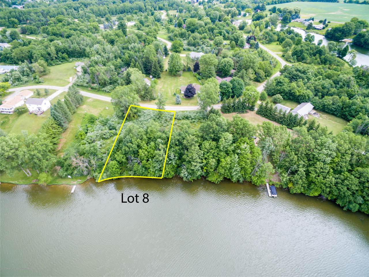 008 Highland Drive - Photo 1