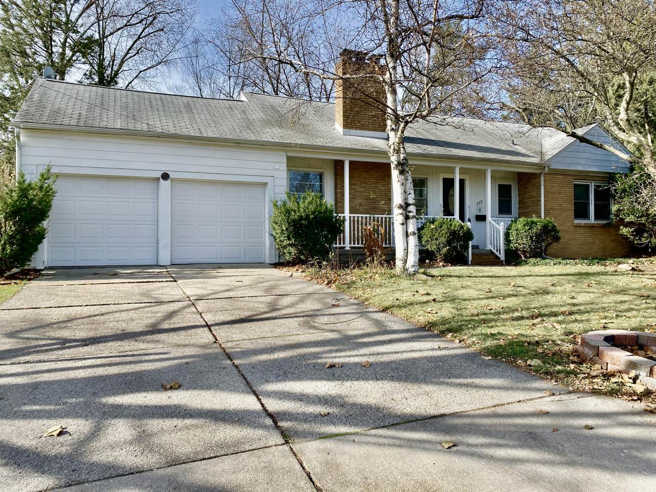 755 Berkshire Lane - Photo 1
