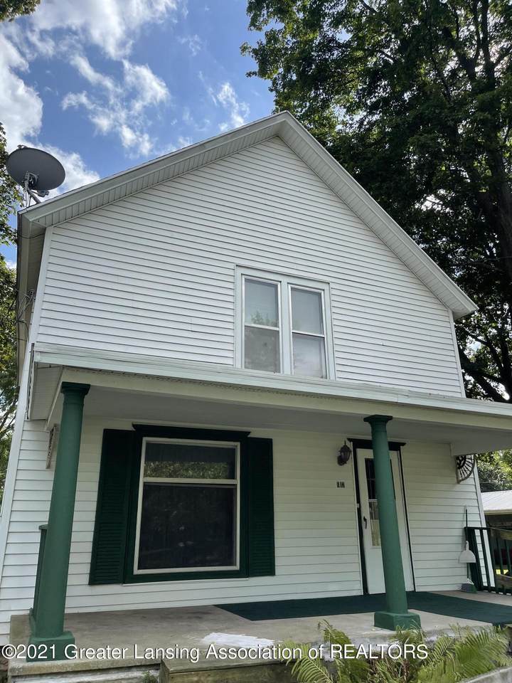 613 Henry Street - Photo 1