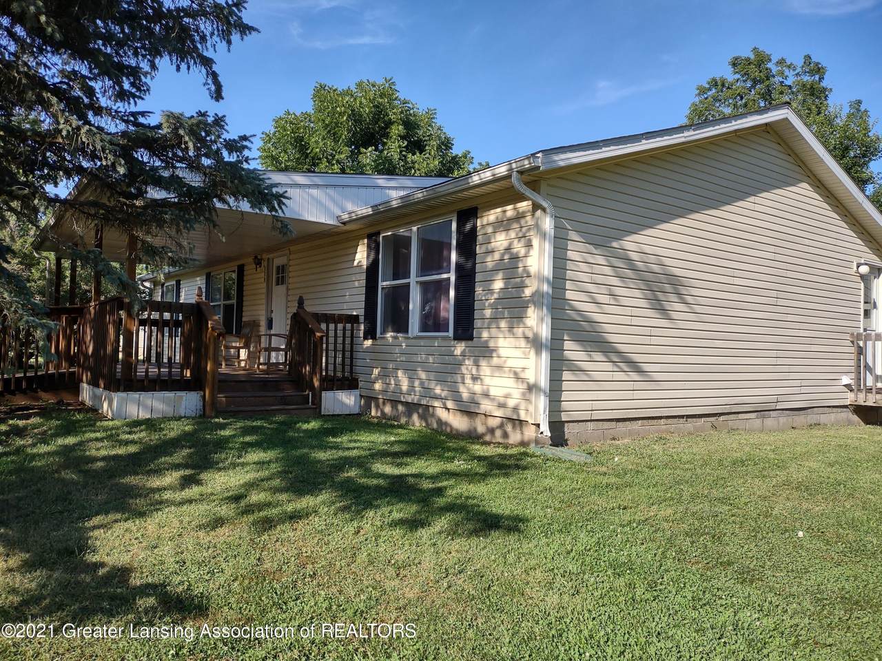 909 Maple Street - Photo 1