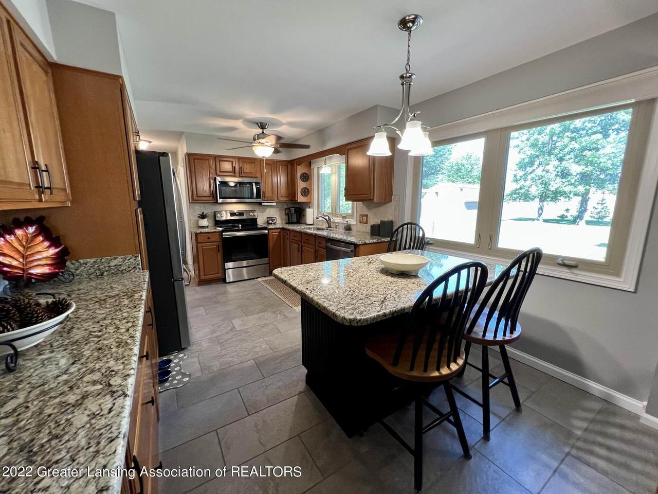 10908 Countryside Drive - Photo 1