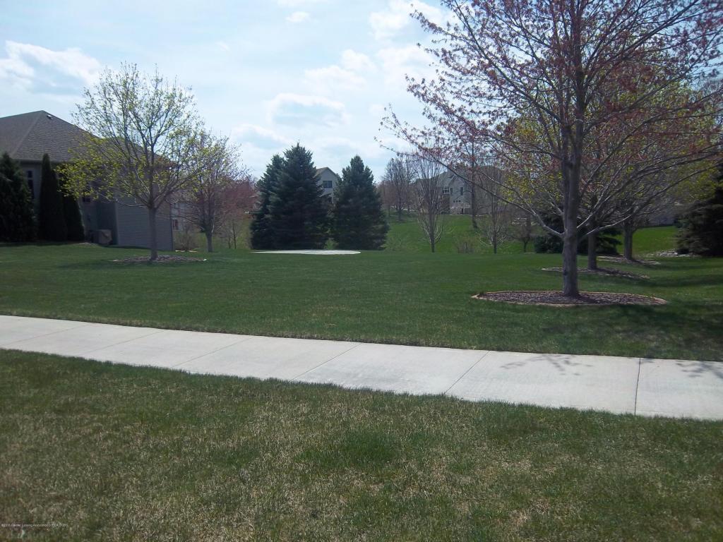 902 Woodbury Drive - Photo 1
