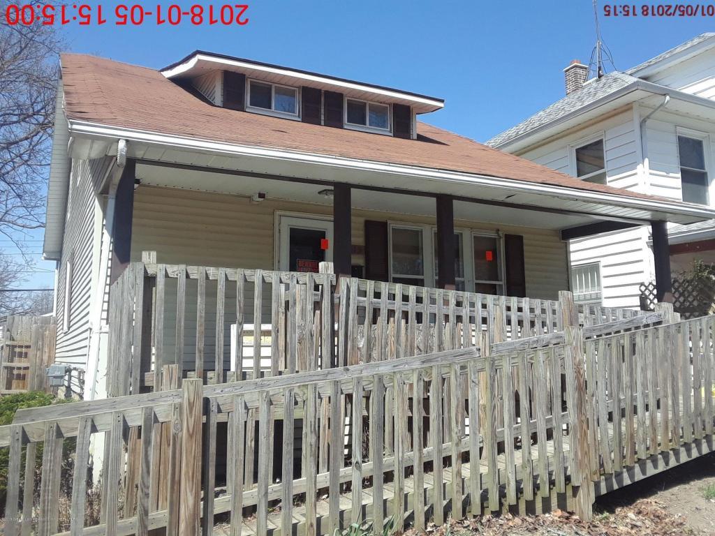 1215 Walsh Street - Photo 1