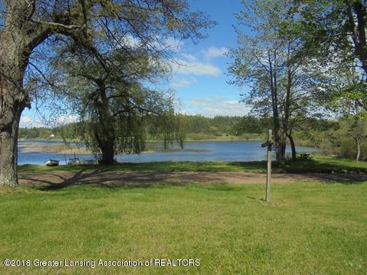 3215 100th Avenue - Photo 1