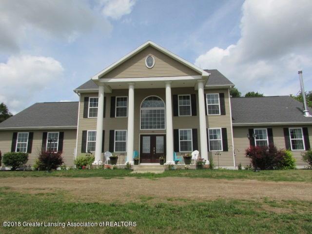 2361 Island Highway - Photo 1