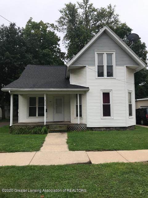 215 Henry Street - Photo 1