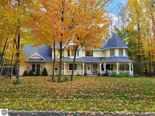860 Hiawatha Drive - Photo 1