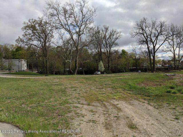 235 Divine Highway - Photo 1