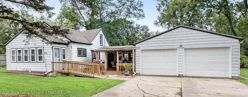 205 Cox Boulevard - Photo 1