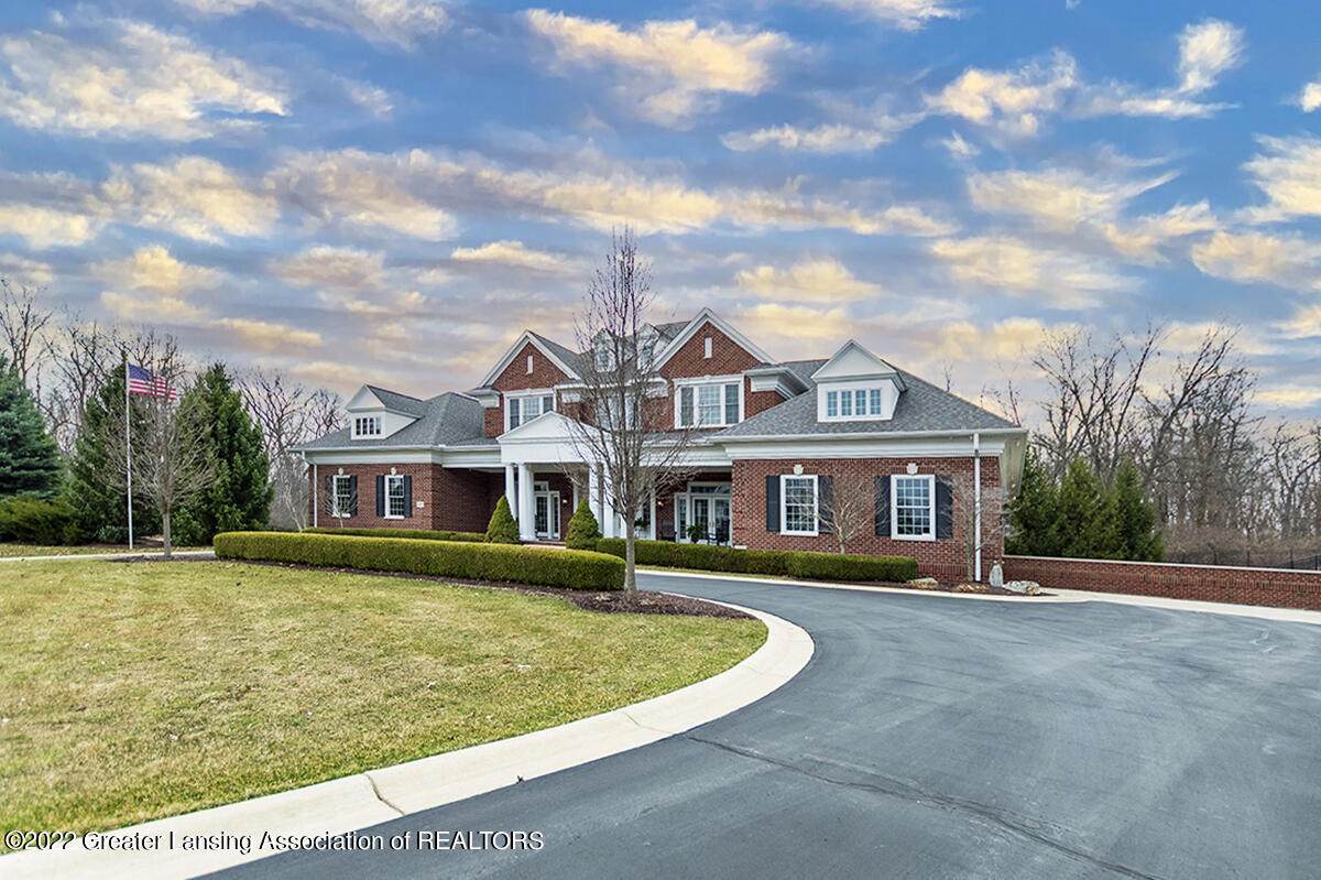 6385 Heathfield Drive - Photo 1
