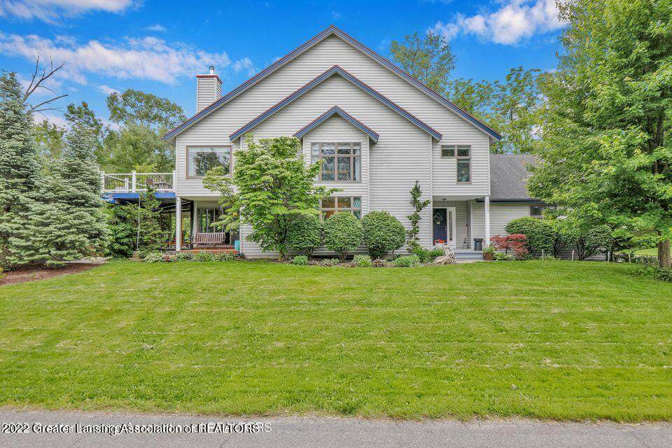 1529 Lake Drive - Photo 1