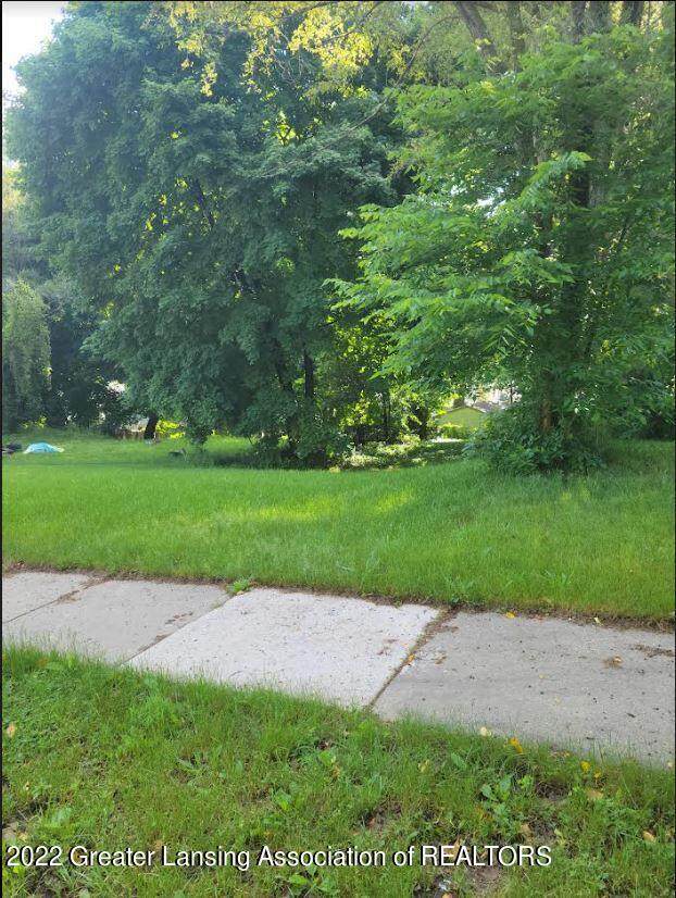 1534 Lansing Avenue - Photo 1