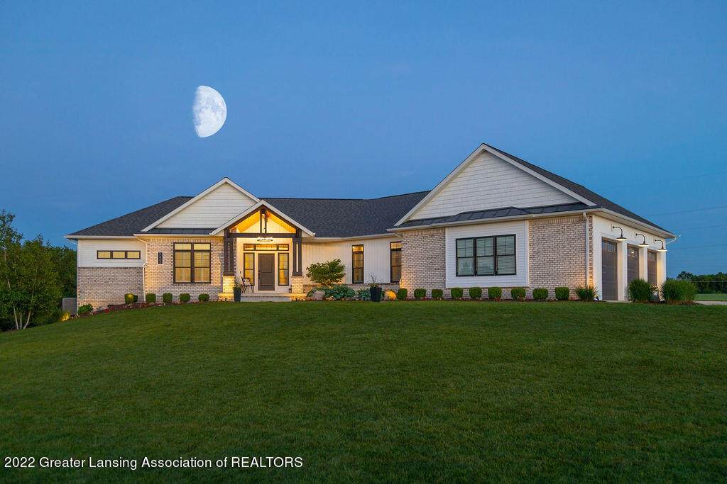 9263 Lookout Circle - Photo 1