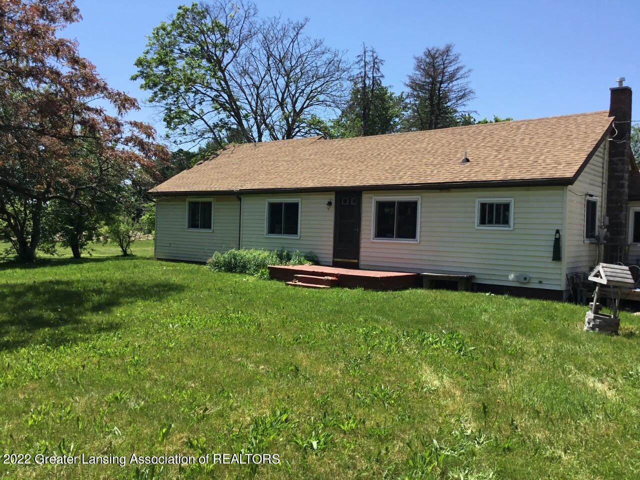 12321 Benton Road - Photo 1