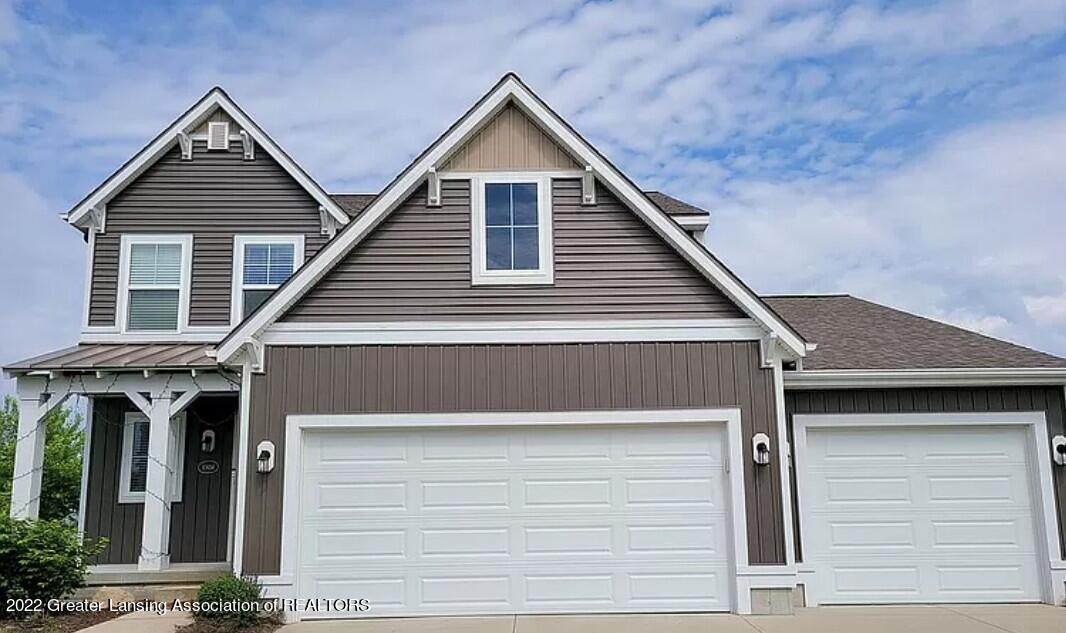 10654 Saddlebrook Drive - Photo 1