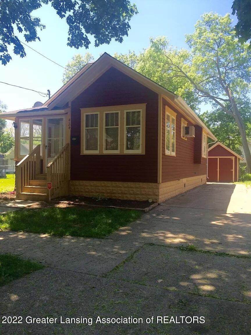 424 Regent Street - Photo 1